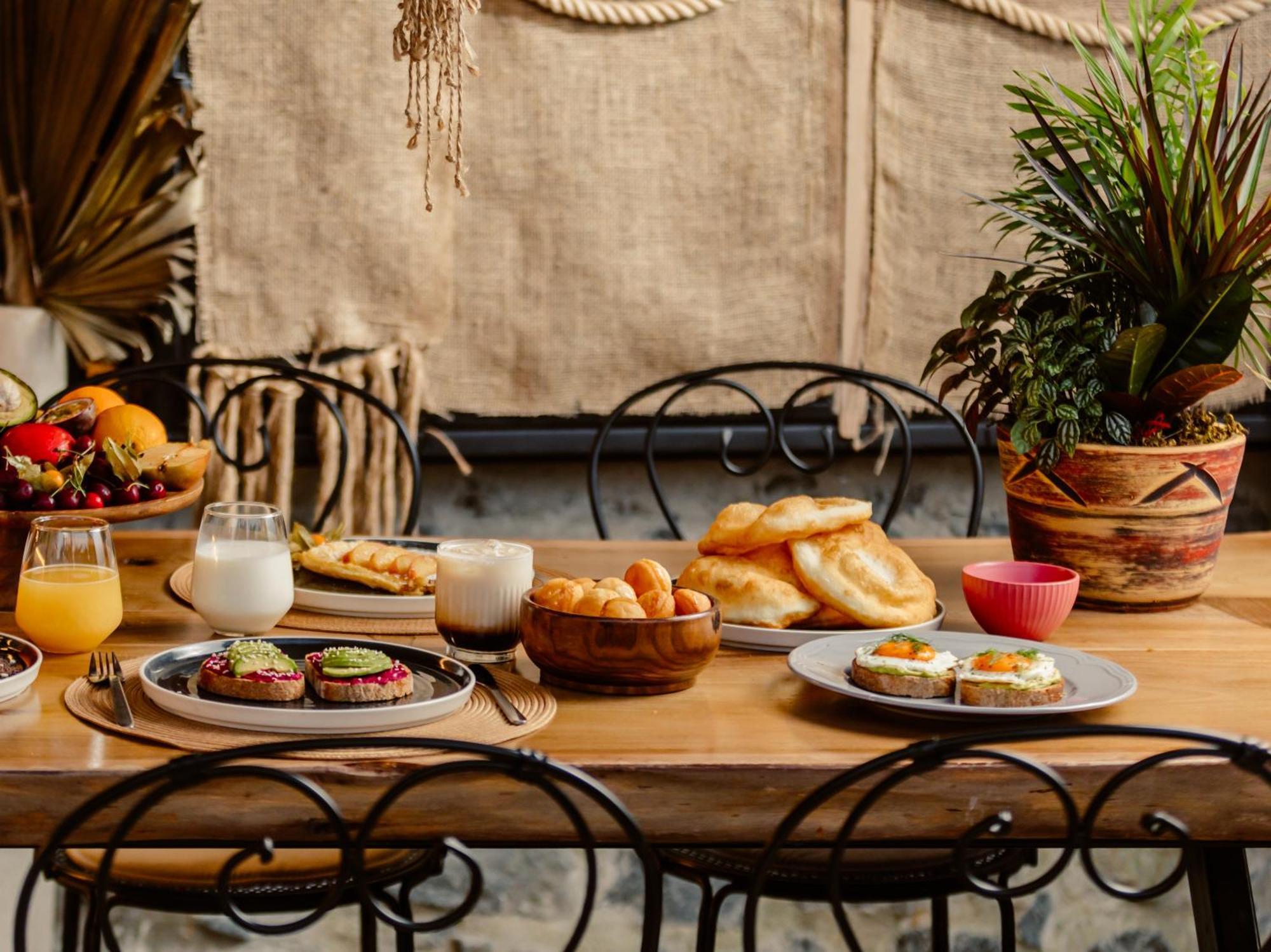 Barba Boutique Hotel Korce Extérieur photo