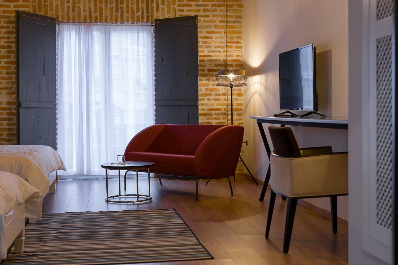 Barba Boutique Hotel Korce Extérieur photo