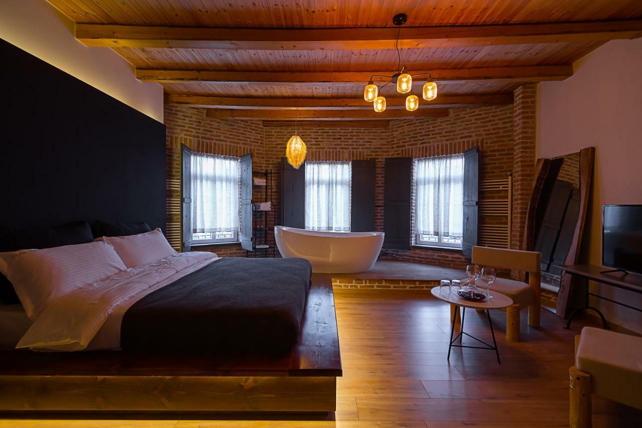 Barba Boutique Hotel Korce Extérieur photo