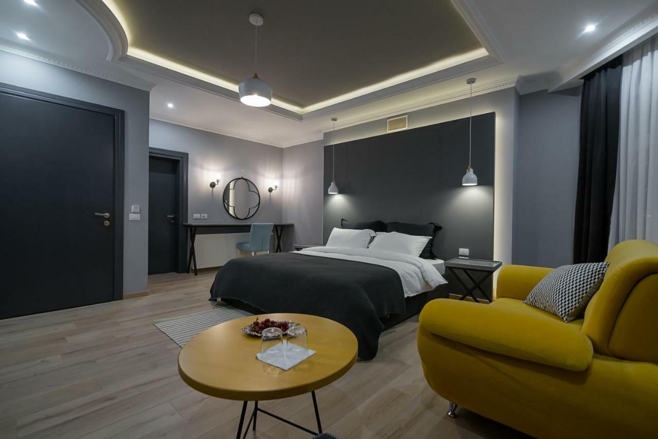 Barba Boutique Hotel Korce Extérieur photo