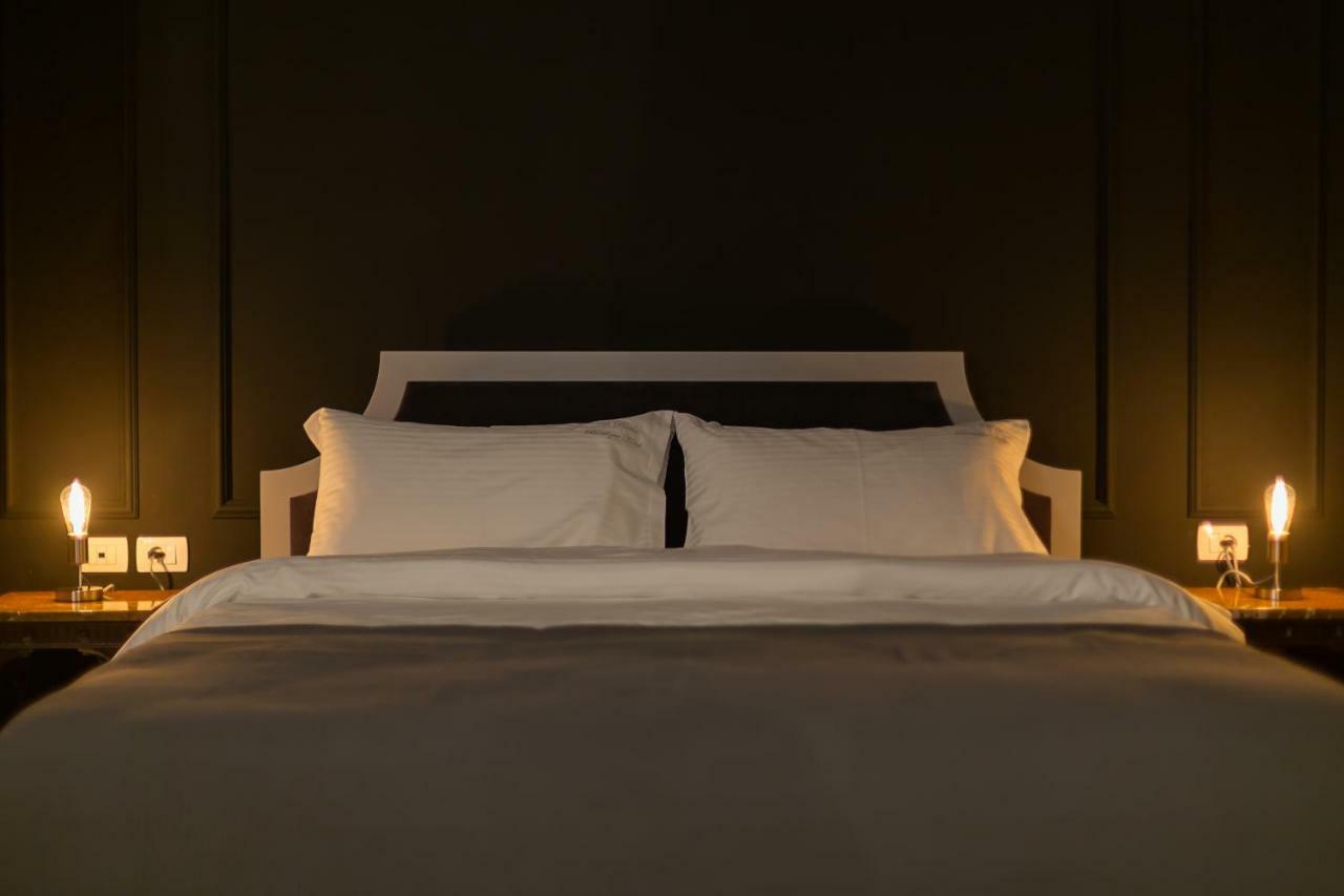 Barba Boutique Hotel Korce Extérieur photo