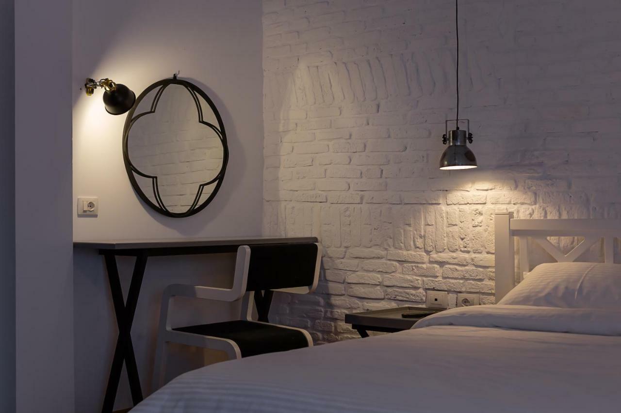 Barba Boutique Hotel Korce Extérieur photo