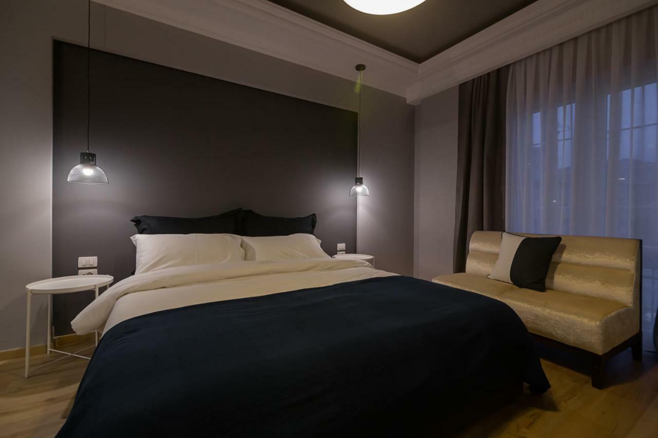 Barba Boutique Hotel Korce Extérieur photo