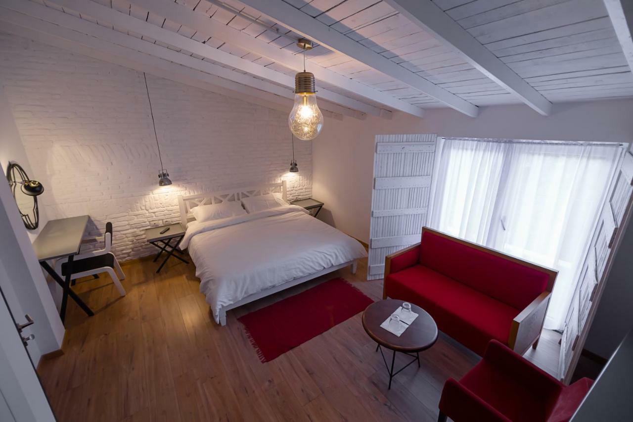 Barba Boutique Hotel Korce Extérieur photo
